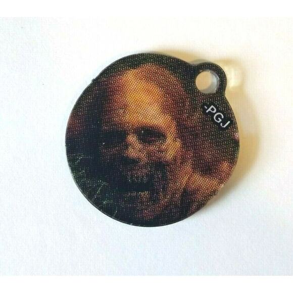 Walking Dead Pinball Zombie Killer Keychain Original NOS Plastic Game Promo PGJ - Picture 2 of 5